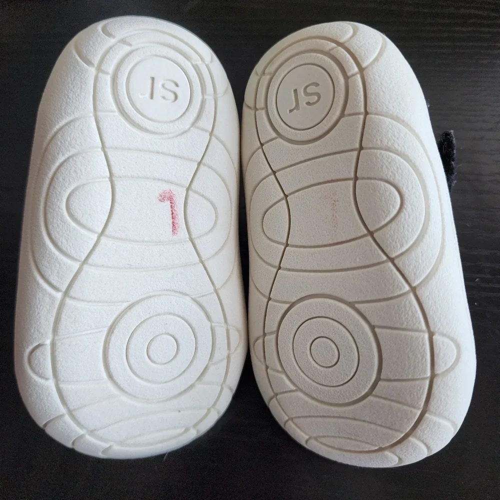 Surprize by Stride Rite‎ Baby Boys' Dwayne Sneakers - Size 3